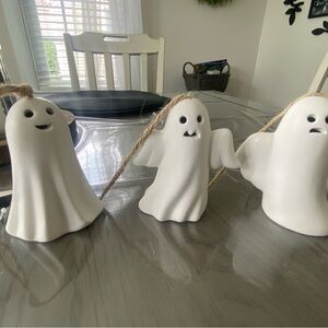 28" in length Ceramic White Three Ghosts Hanging
